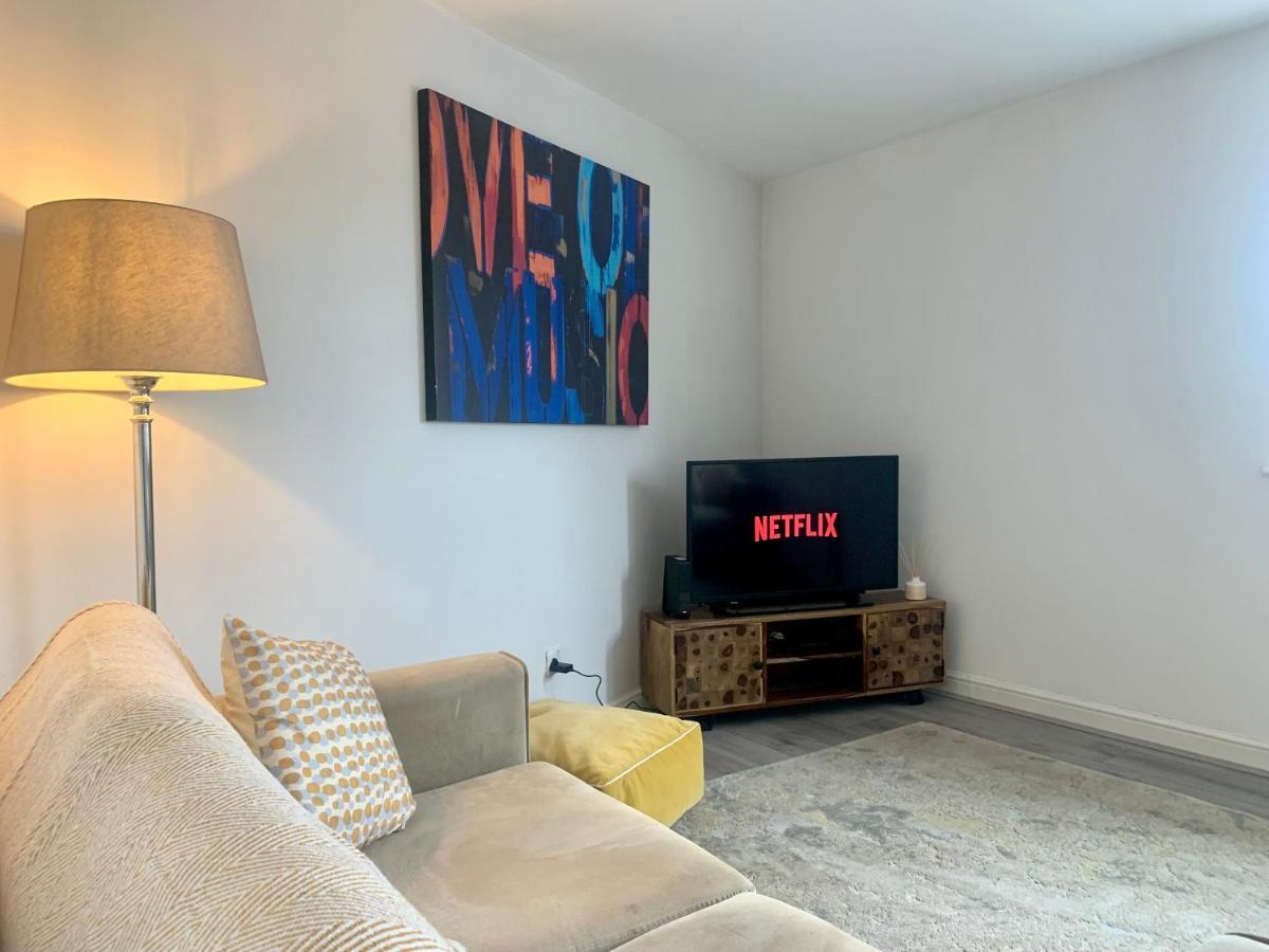 Lovely Stylish Apartment Near Penny Lane! Free Parking Liverpool Kültér fotó