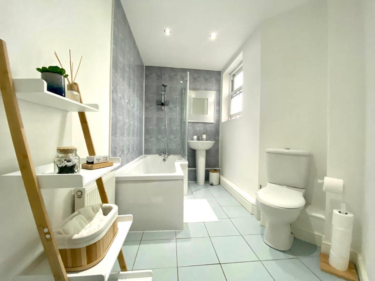 Lovely Stylish Apartment Near Penny Lane! Free Parking Liverpool Kültér fotó