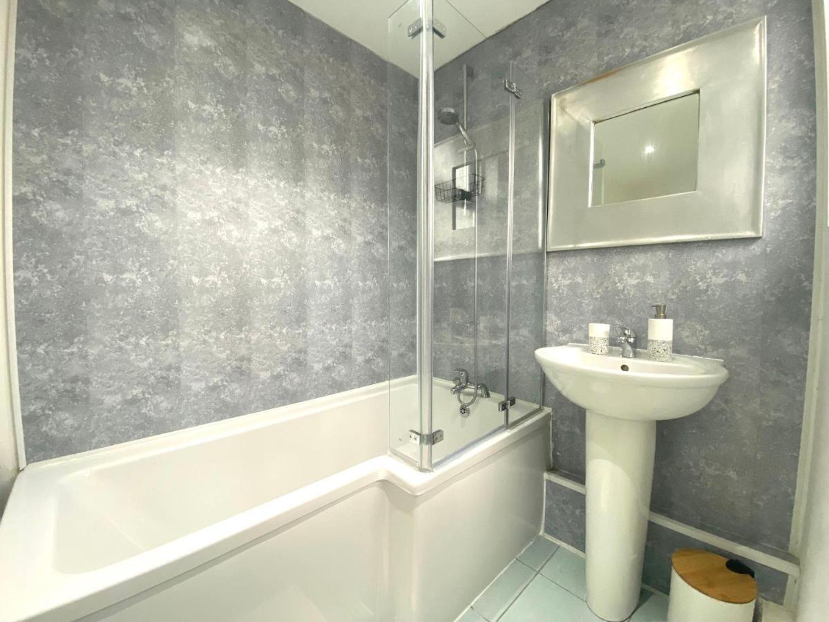 Lovely Stylish Apartment Near Penny Lane! Free Parking Liverpool Kültér fotó
