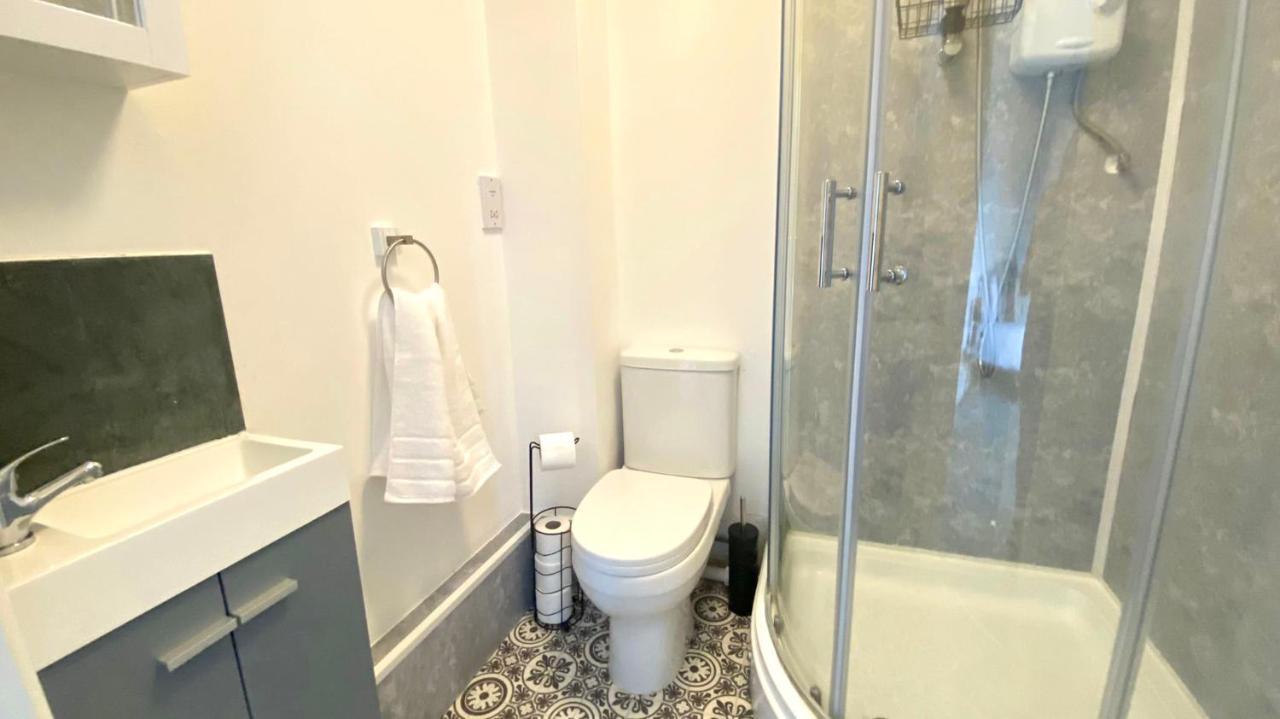 Lovely Stylish Apartment Near Penny Lane! Free Parking Liverpool Kültér fotó