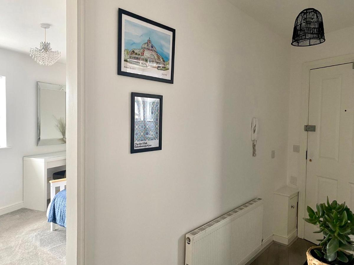 Lovely Stylish Apartment Near Penny Lane! Free Parking Liverpool Kültér fotó